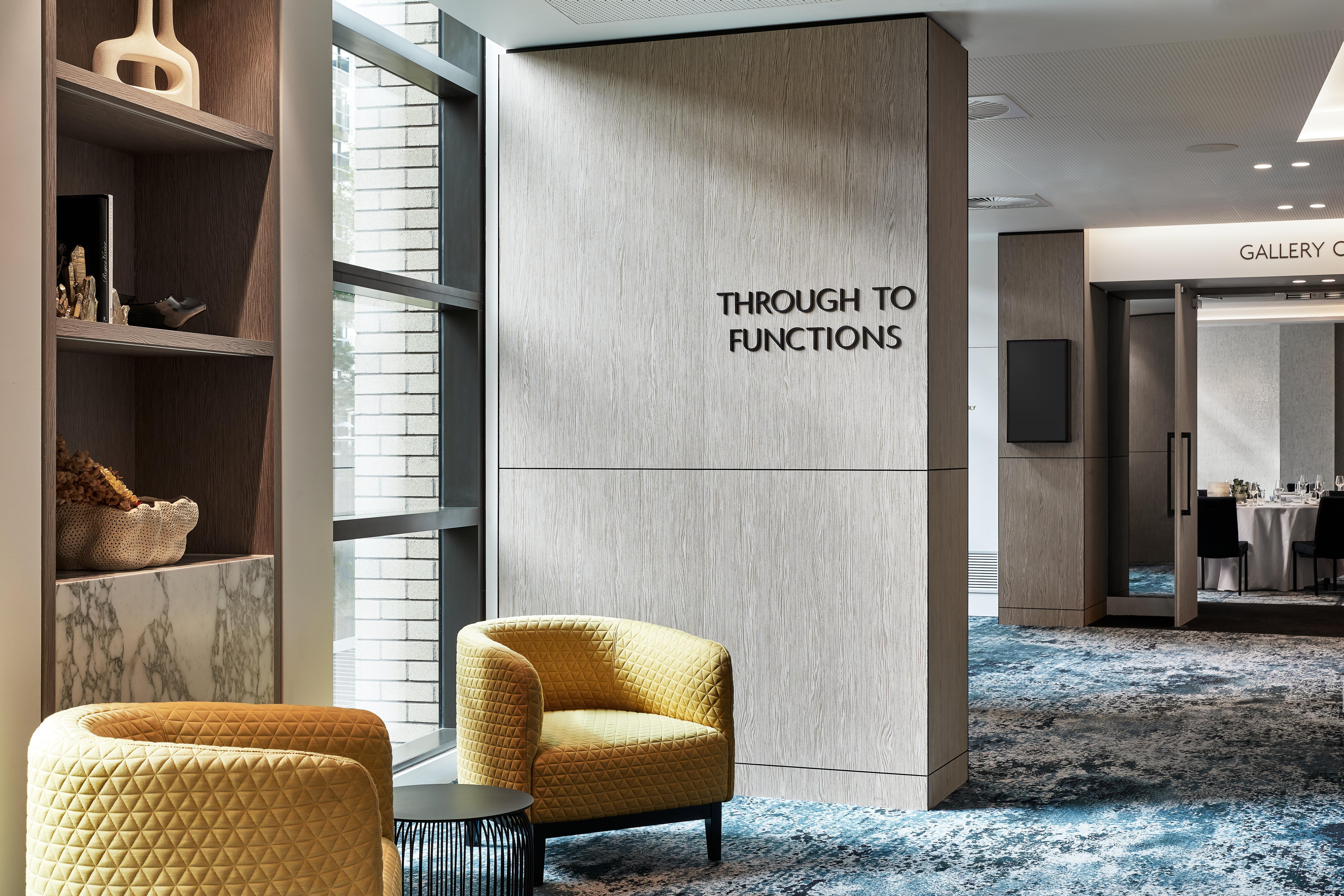 Crowne Plaza Sydney Darling Harbour By Ihg Hotel Exterior photo